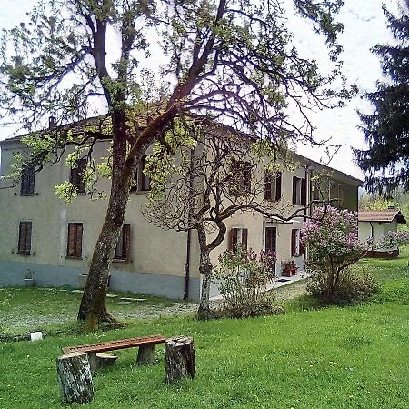 Casa Del Gigi Bnb Albareto  Exteriör bild