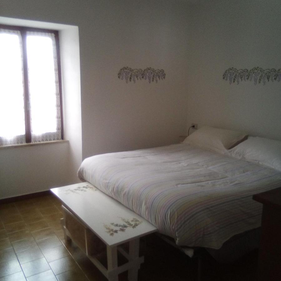 Casa Del Gigi Bnb Albareto  Exteriör bild